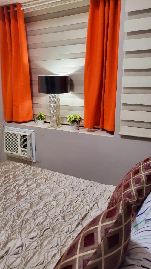 One Palm Tree Villas Condominium - Studio 10O With Balcony - Across Terminal 3 Airport Manila Eksteriør bilde
