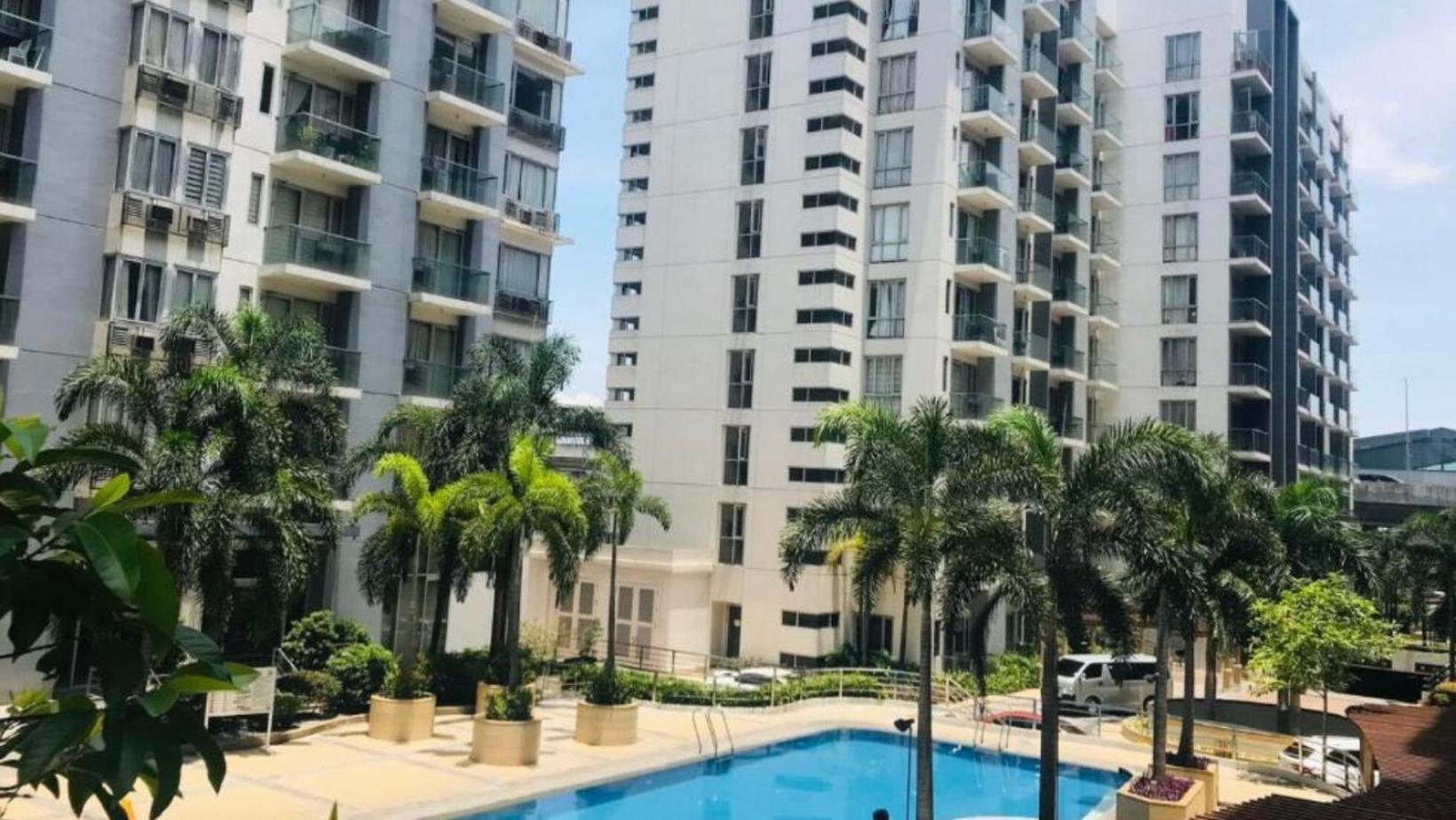 One Palm Tree Villas Condominium - Studio 10O With Balcony - Across Terminal 3 Airport Manila Eksteriør bilde