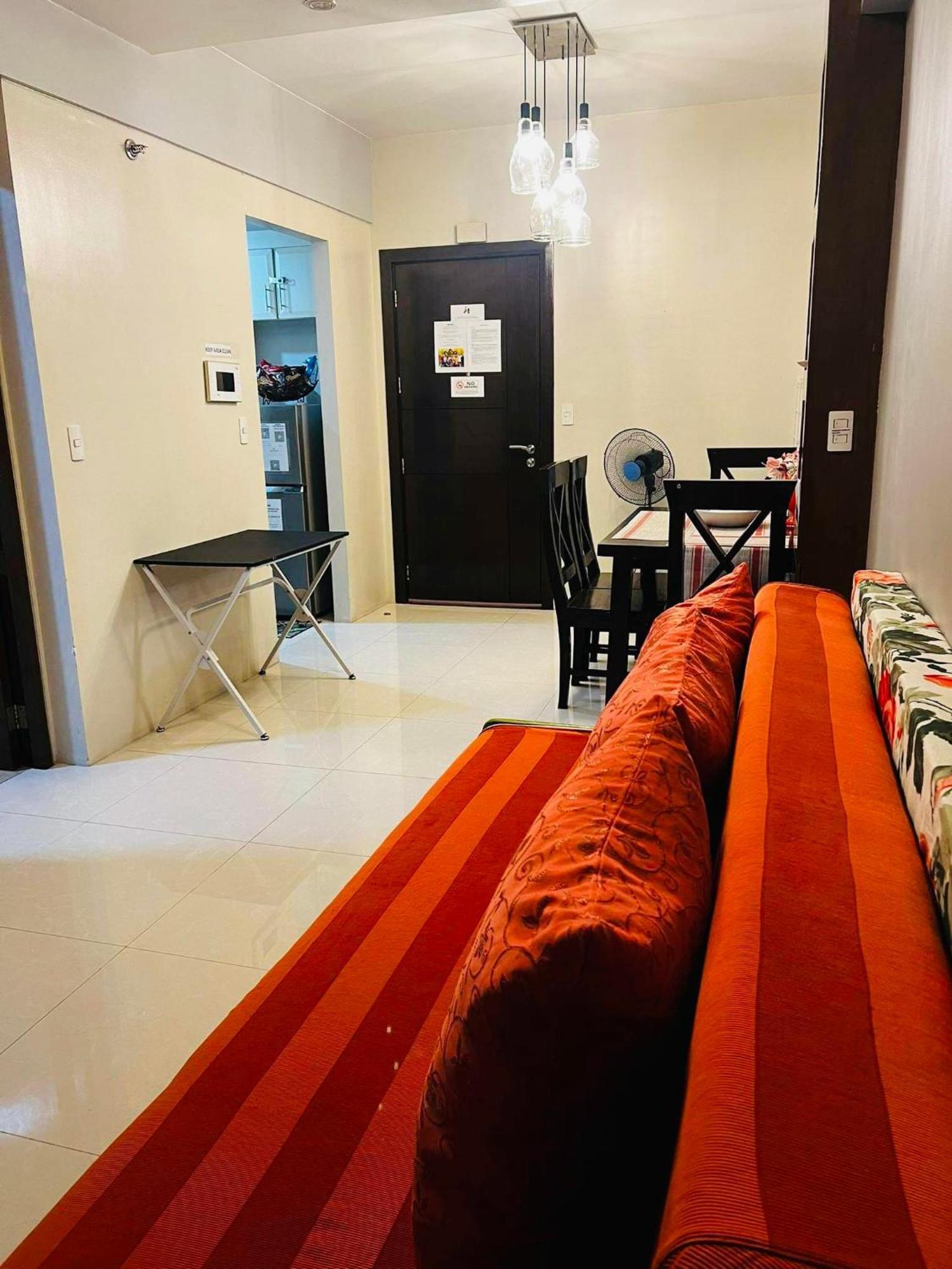 One Palm Tree Villas Condominium - Studio 10O With Balcony - Across Terminal 3 Airport Manila Eksteriør bilde