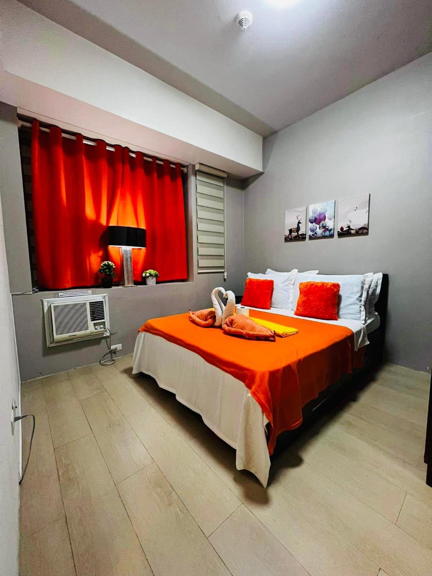 One Palm Tree Villas Condominium - Studio 10O With Balcony - Across Terminal 3 Airport Manila Eksteriør bilde
