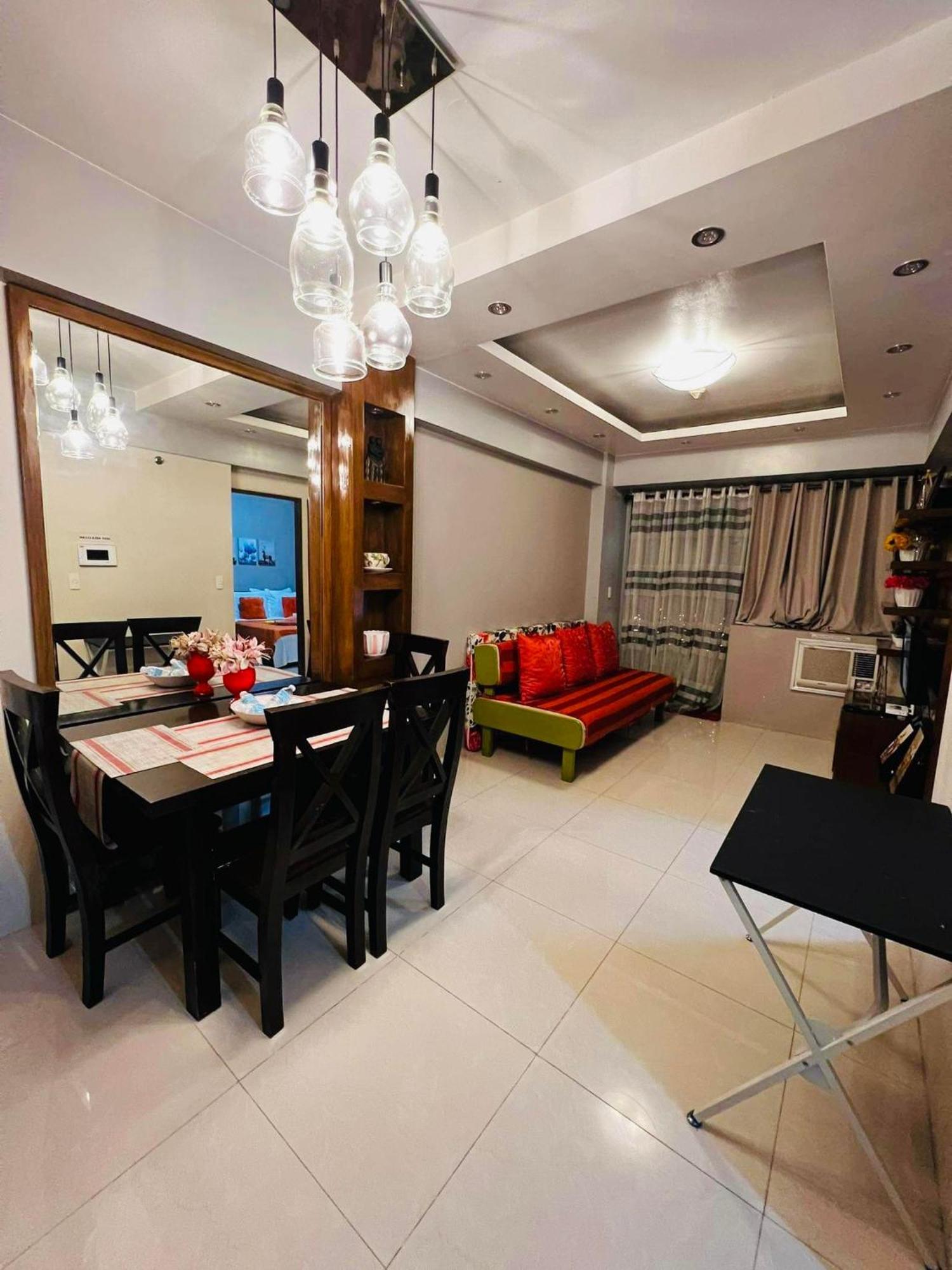 One Palm Tree Villas Condominium - Studio 10O With Balcony - Across Terminal 3 Airport Manila Eksteriør bilde